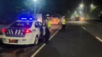 Patroli Malam Polres Lombok Barat Menjaga Ketertiban dan Keamanan di Jalur Utama (3) Patroli Malam Polres Lombok Barat Menjaga Ketertiban dan Keamanan di Jalur Utama