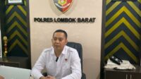 WhatsApp Image 2025-08-24 at 23.12.07 (1) Polres Lombok Barat Lakukan Olah TKP Penemuan Jenazah di Kecamatan Lembar