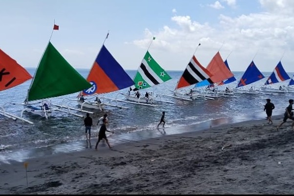 Lomba Perahu Layar di Desa Lembar Selatan, Promosi Wisata dan Silaturahmi Warga